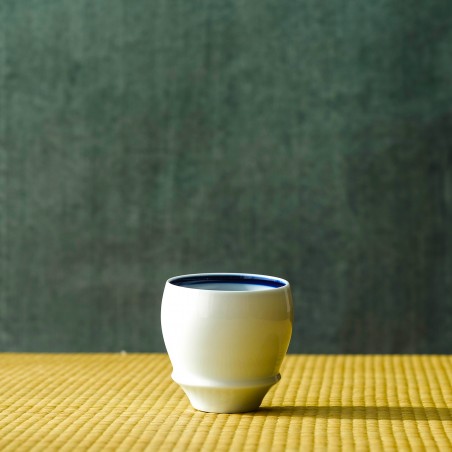 Bol à saké en porcelaine japonaise de Arita "Kura Arita"