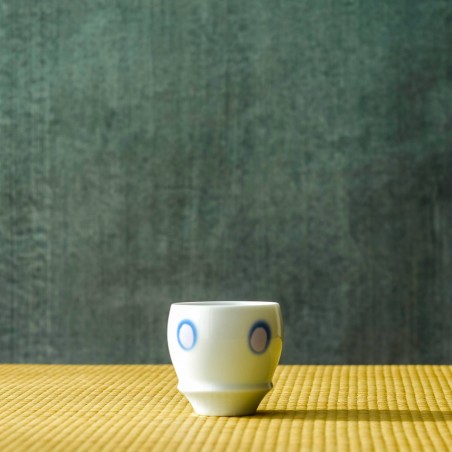 Coupe à saké japonais Shizuku Maru porcelaine japonaise Arita