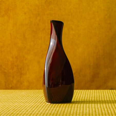 Urushi Brown Tokkuri Japanese sake carafe