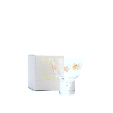 Sakura glass with Japanese cherry blossom motifs